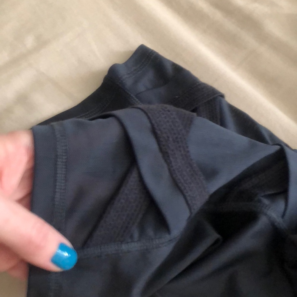 Work out capris - Picture 2 of 2